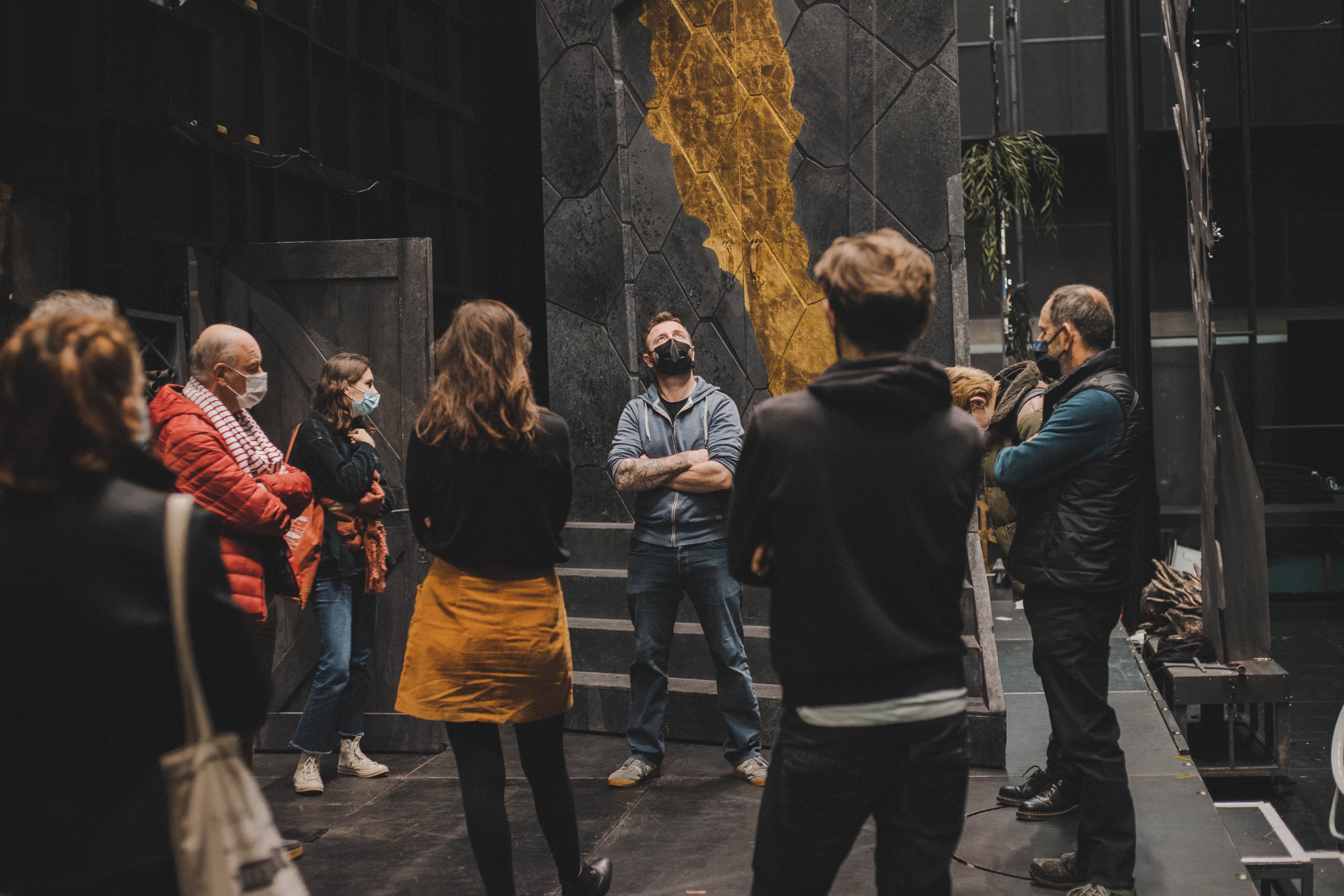Image de Autour du Dragon – Visite du décor