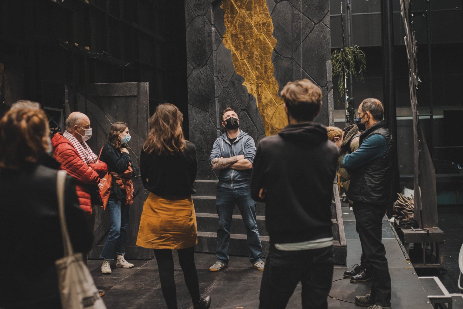 Image de Autour du Dragon – Visite du décor